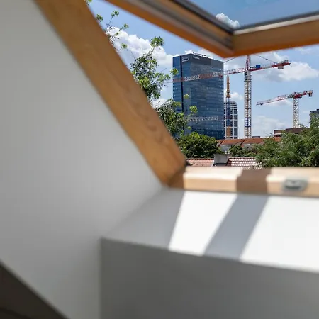 Bright Loft With Terrace In Nivy Lejlighed